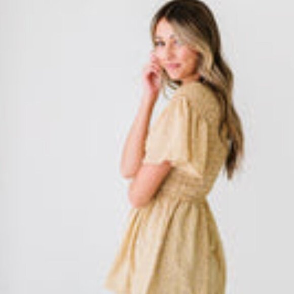 Mikarose Tops - Mikarose Floral Print Peplum Blouse Top V-Neck Butterfly Sleeve Honey Mustard M